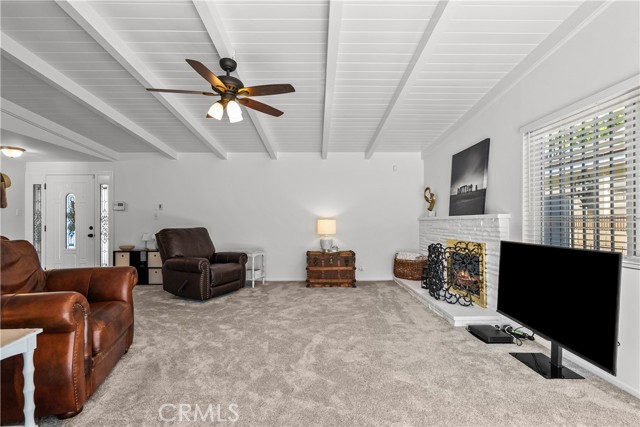 10625 Valjean Avenue, Granada Hills CA: https://media.crmls.org/medias/91b56ead-b18f-431f-973f-468db57252ab.jpg