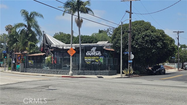 451 Silver Lake Blvd, Los Angeles, CA 90026