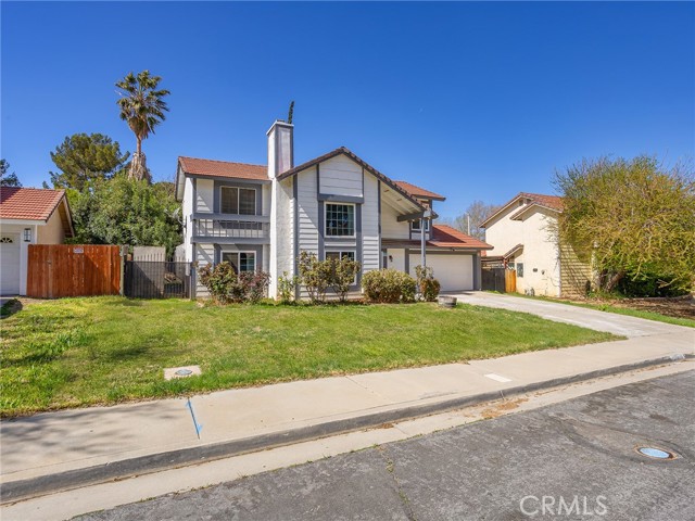 Detail Gallery Image 3 of 38 For 37707 Dixie Dr, Palmdale,  CA 93550 - 3 Beds | 2 Baths