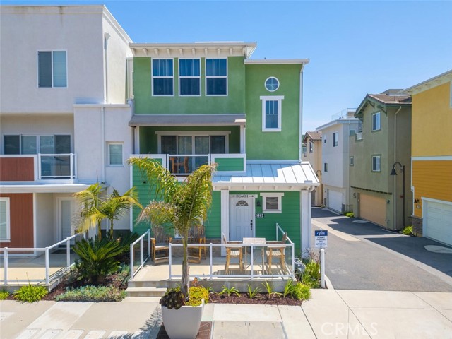 Detail Gallery Image 1 of 58 For 326 San Luis Ave, Pismo Beach,  CA 93449 - 3 Beds | 3/1 Baths