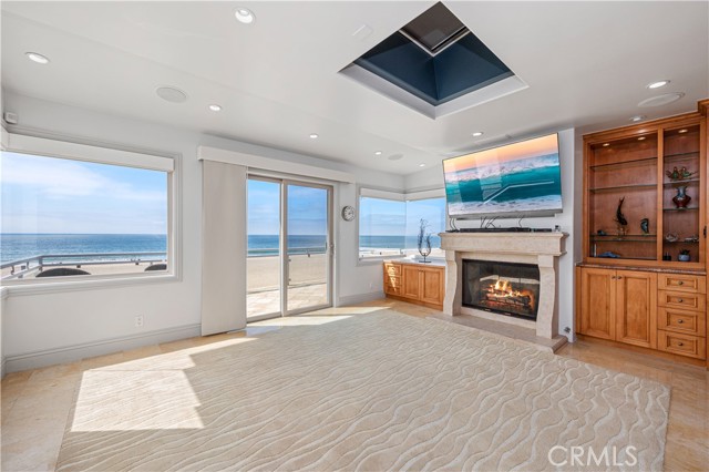 3410 The Strand, Hermosa Beach, California 90254, 3 Bedrooms Bedrooms, ,1 BathroomBathrooms,Residential,Sold,The Strand,IN22210805