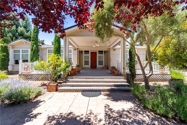 5405 Vineyard Drive, Paso Robles CA: https://media.crmls.org/medias/91b7dc0b-0ca1-413c-81aa-1f1960e85189.jpg