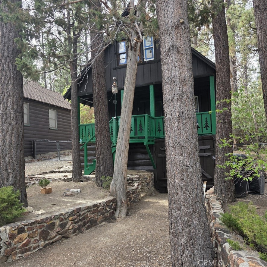 512 Rainbow Boulevard