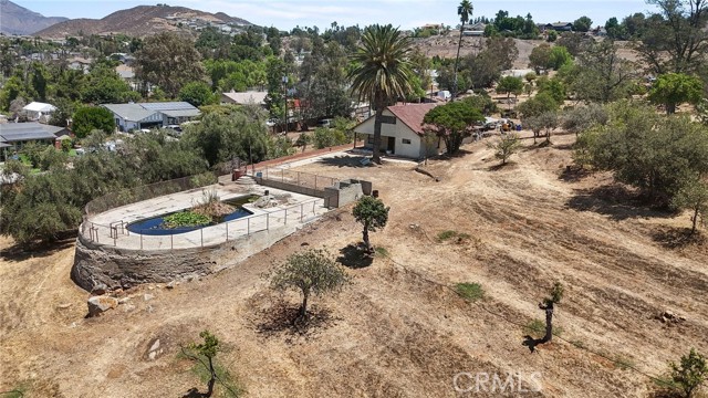 8600 58th Street, Jurupa Valley CA: https://media.crmls.org/medias/91b8f48d-2d9d-4406-8012-155bbfdd2128.jpg