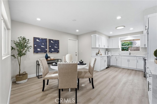 Detail Gallery Image 12 of 48 For 10377 Morning Glory Ave, Fountain Valley,  CA 92708 - 4 Beds | 2 Baths