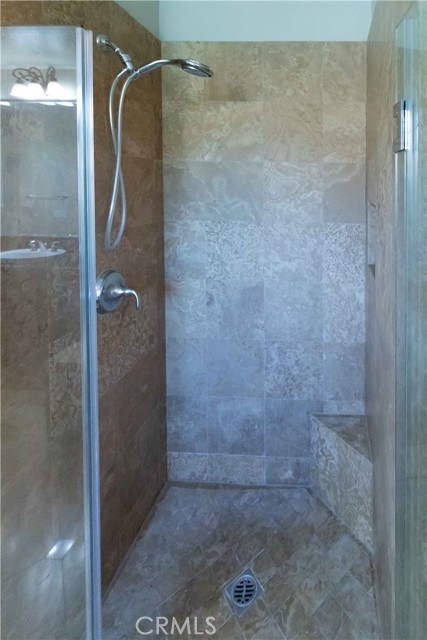 Detail Gallery Image 33 of 41 For 4684 Luna Ct, Calabasas,  CA 91302 - 4 Beds | 4/1 Baths