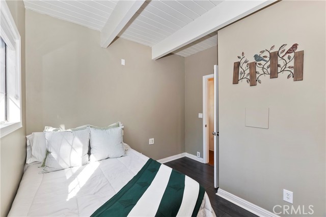 28621 Shenandoah Drive, Lake Arrowhead CA: https://media.crmls.org/medias/91ba998f-a4f5-4894-985b-479a6c19ef92.jpg
