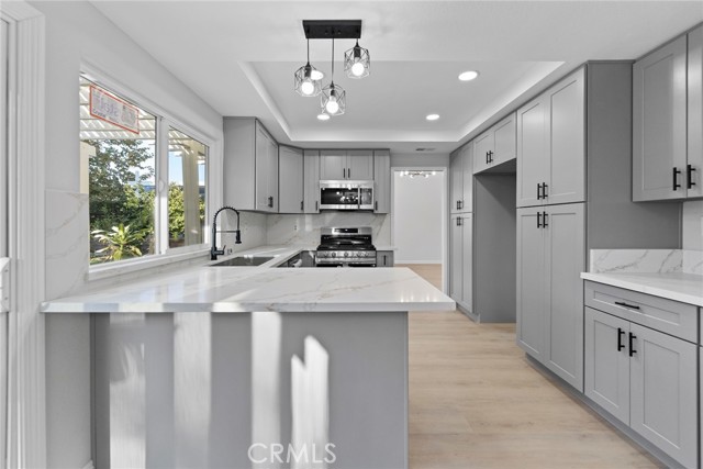 Detail Gallery Image 7 of 29 For 6237 Birdie, La Verne,  CA 91750 - 3 Beds | 2/1 Baths