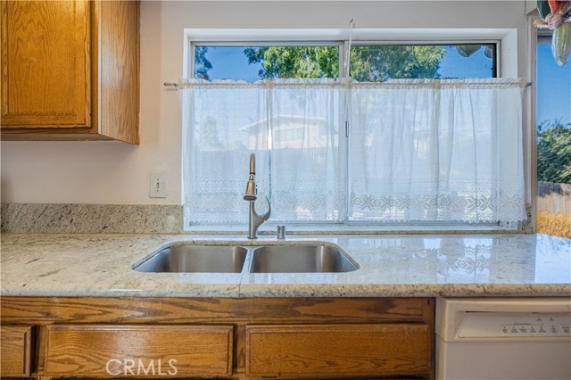 4296 Avenida Amelgado, Thousand Oaks CA: https://media.crmls.org/medias/91bbb2d2-7788-4988-baa7-ec517ed1c815.jpg