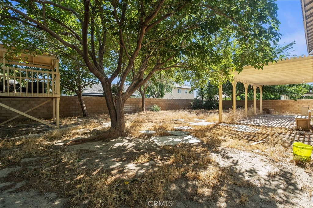 https://media.crmls.org/medias/91be963b-43d1-469b-807e-f6578c81ceab.jpg?preset=X-Large