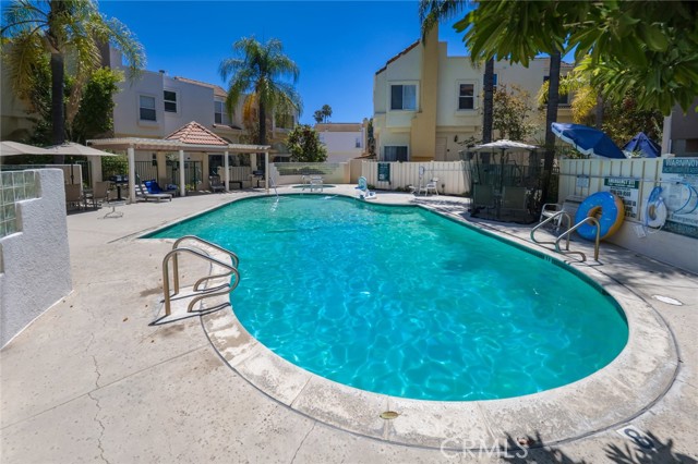 2 Bed Home for Sale in Sherman Oaks, California