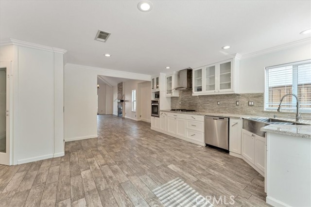 Image 18 of 57 For 23889 Cruise Circle Drive