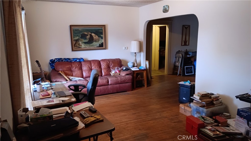 https://media.crmls.org/medias/91c0d738-739c-44ed-a0b0-f10a4bbb05b3.jpg?preset=X-Large