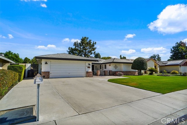 Detail Gallery Image 2 of 27 For 7804 Revelstoke Way, Bakersfield,  CA 93309 - 3 Beds | 2 Baths