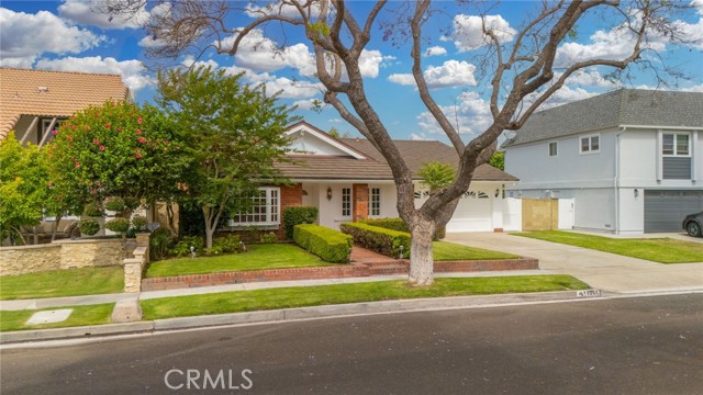 10281 Kings Street, Los Alamitos CA: https://media.crmls.org/medias/91c1fda5-48bc-4bea-b491-f2778cbf9082.jpg