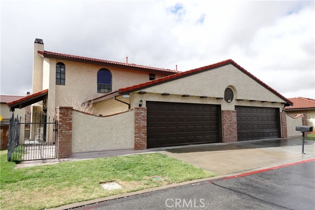 Detail Gallery Image 1 of 27 For 43743 Veronique St, Lancaster,  CA 93535 - 2 Beds | 2 Baths