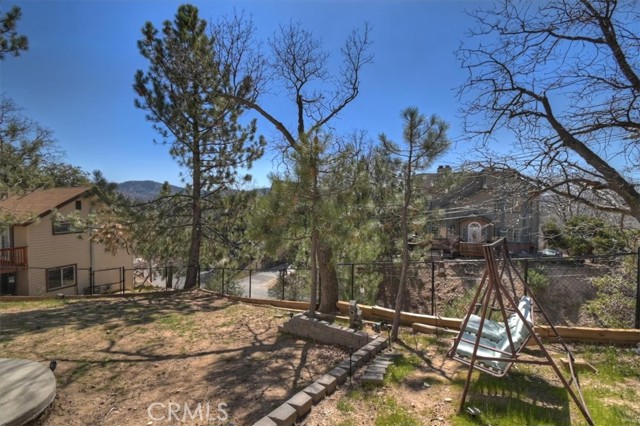Detail Gallery Image 65 of 73 For 1211 Yosemite, Lake Arrowhead,  CA 92352 - 4 Beds | 3/1 Baths