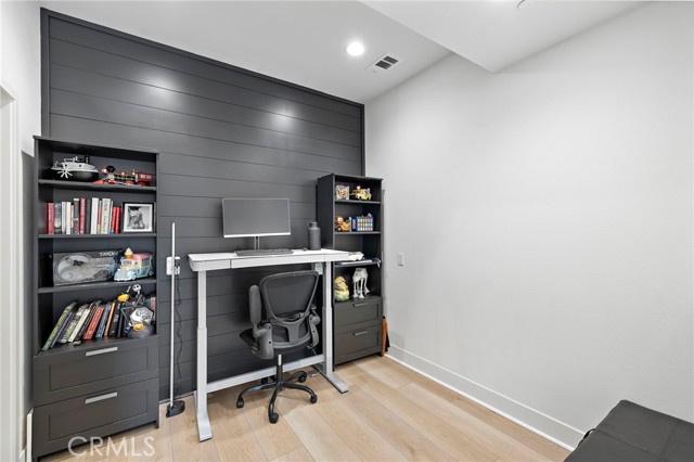 Detail Gallery Image 5 of 43 For 506 Deeann, Lake Forest,  CA 92610 - 3 Beds | 2/2 Baths