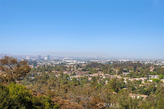 Detail Gallery Image 2 of 35 For 21555 Sterling Dr, Lake Forest,  CA 92630 - 3 Beds | 2/1 Baths