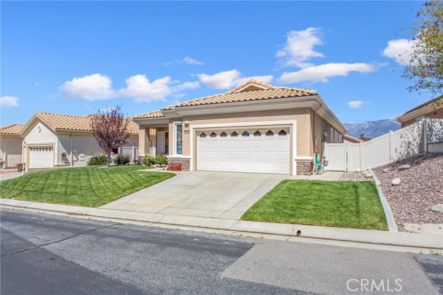 Detail Gallery Image 3 of 33 For 2315 Wailea Beach, Banning,  CA 92220 - 2 Beds | 2 Baths