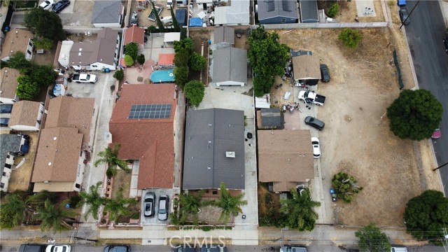 13966 Fox Street, San Fernando CA: https://media.crmls.org/medias/91c44ac8-c3e5-4f6a-a64b-17b00d8dd4b3.jpg