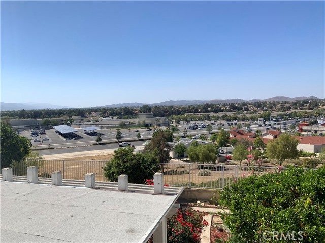 Detail Gallery Image 26 of 39 For 27470 Bolandra Ct, Temecula,  CA 92591 - 4 Beds | 2/1 Baths