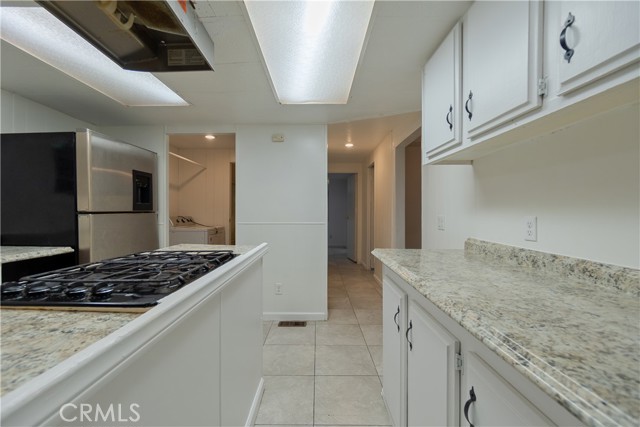 Detail Gallery Image 17 of 41 For 9426 Tamarisk #21,  Hesperia,  CA 92345 - 4 Beds | 2 Baths