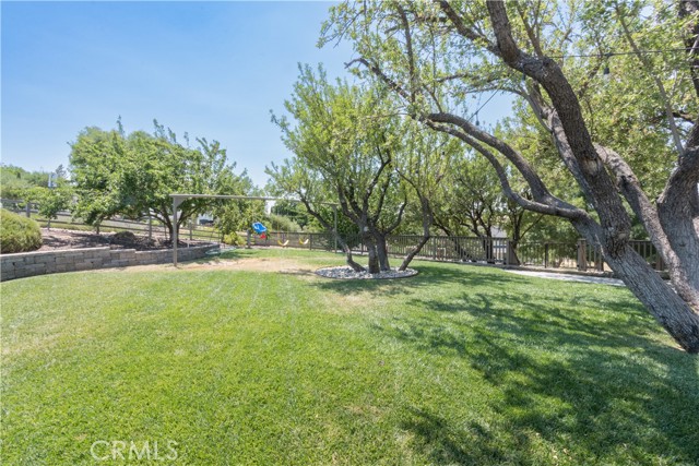 Detail Gallery Image 5 of 38 For 1610 Lyle Ln, Paso Robles,  CA 93446 - 5 Beds | 3/1 Baths