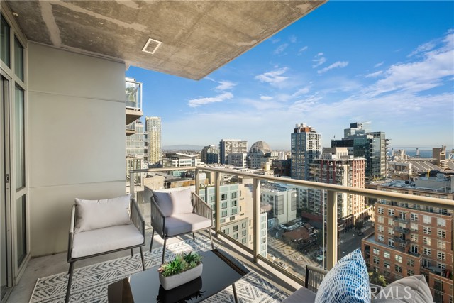 Detail Gallery Image 12 of 31 For 800 the Mark Ln #1806,  San Diego,  CA 92101 - 1 Beds | 1/1 Baths