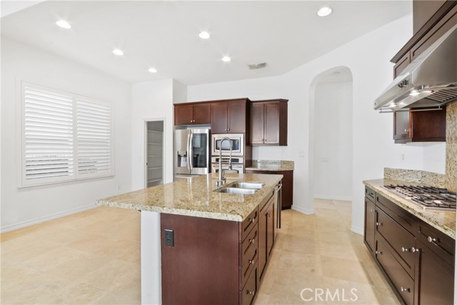 Detail Gallery Image 8 of 24 For 2569 Tea Leaf Ln, Tustin,  CA 92782 - 4 Beds | 2/1 Baths