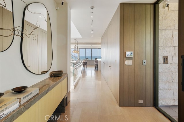 716 The Strand, Manhattan Beach CA: https://media.crmls.org/medias/91c7585d-11f7-441b-8995-7d4121599d5d.jpg