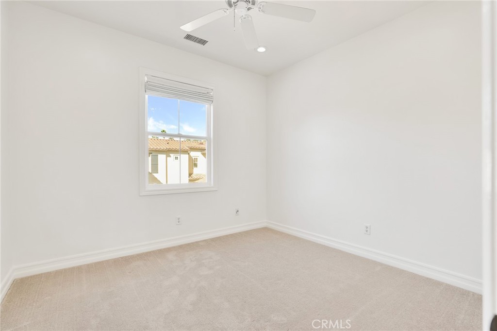 MLS #OC25270276 image #16