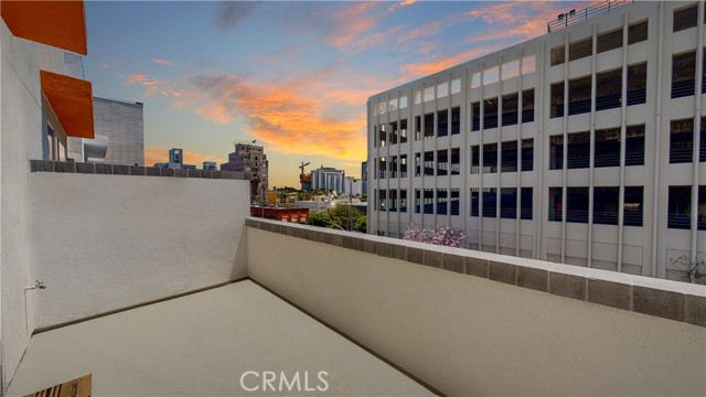 Detail Gallery Image 35 of 38 For 359 E Broadway, Long Beach,  CA 90802 - 2 Beds | 2/1 Baths