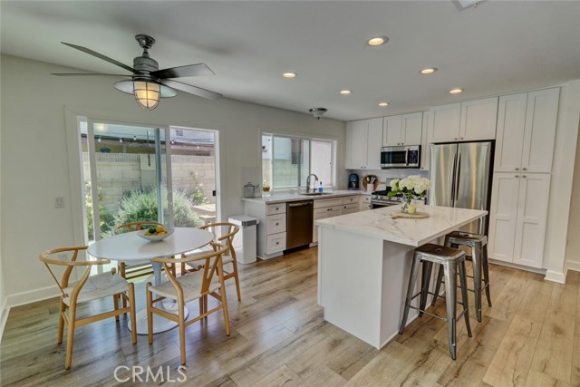 Detail Gallery Image 9 of 31 For 6441 Sundance Cir, Huntington Beach,  CA 92647 - 3 Beds | 2 Baths