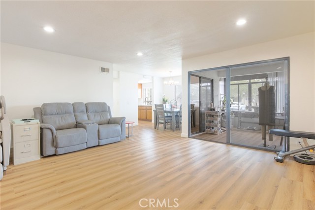 Detail Gallery Image 17 of 42 For 13526 La Jolla Cir #207-D,  La Mirada,  CA 90638 - 2 Beds | 2 Baths