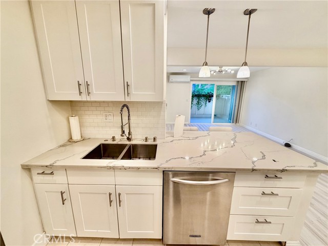 Detail Gallery Image 8 of 15 For 28947 Thousand Oaks, Agoura Hills,  CA 91301 - 2 Beds | 1 Baths