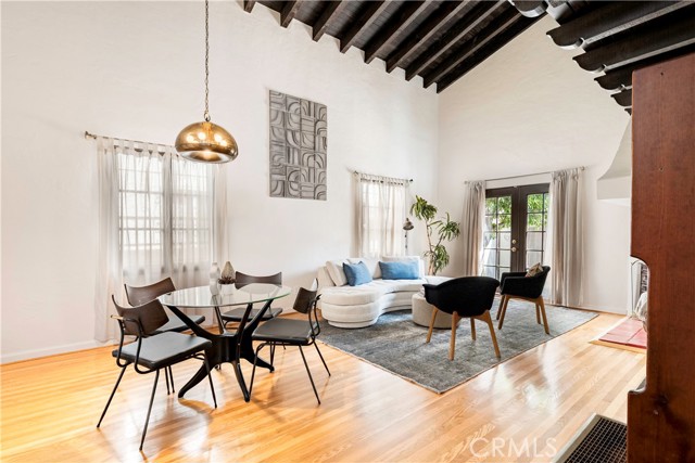 Detail Gallery Image 8 of 40 For 4252 S Norton, Los Angeles,  CA 90008 - 4 Beds | 3 Baths