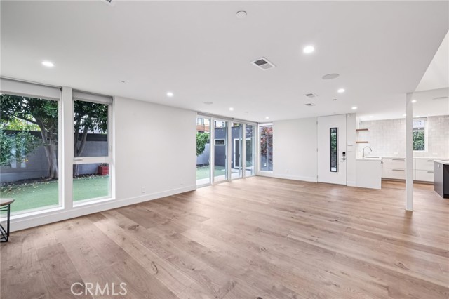 Detail Gallery Image 16 of 71 For 4354 Keystone Ave, Culver City,  CA 90232 - 5 Beds | 4/1 Baths