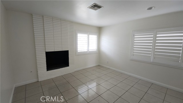 Detail Gallery Image 3 of 8 For 1328 N Moraga St, Anaheim,  CA 92801 - 4 Beds | 2 Baths