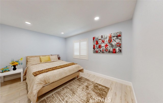 Detail Gallery Image 19 of 32 For 17891 Caledonia Cir, Huntington Beach,  CA 92647 - 5 Beds | 3/2 Baths