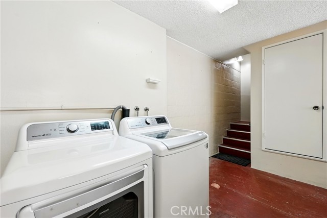 254 N Mar Vista Avenue, Pasadena CA: https://media.crmls.org/medias/91caf6b8-b557-415b-aeb2-8dda5f6eda64.jpg