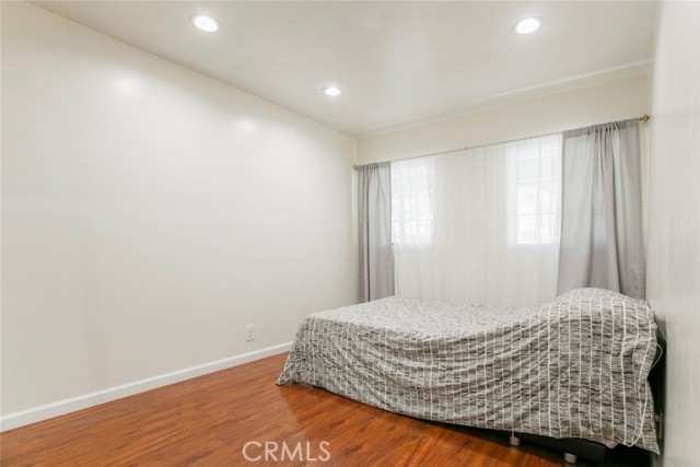 343 Concord Street, Glendale CA: https://media.crmls.org/medias/91cb3f51-a255-4936-8b34-5ab4988a1a4f.jpg