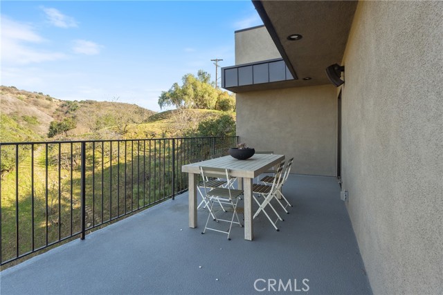 Detail Gallery Image 27 of 62 For 3250 Coldwater Canyon Ave, Studio City,  CA 91604 - 4 Beds | 4 Baths