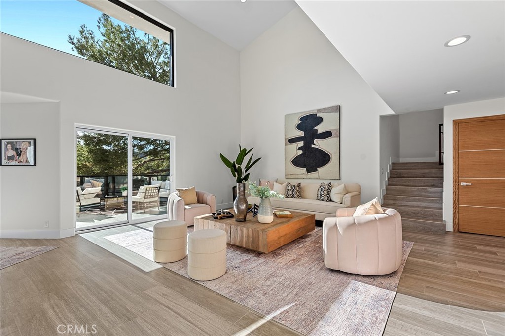 3651 Alta Mesa DriveStudio City img 18