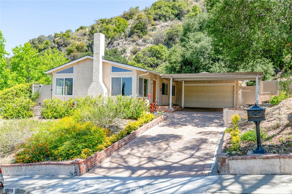 10919 Terecita Road