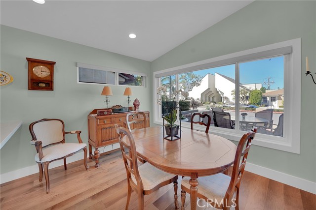 Detail Gallery Image 12 of 25 For 616 Jasmine Ave, Corona Del Mar,  CA 92625 - 3 Beds | 2 Baths