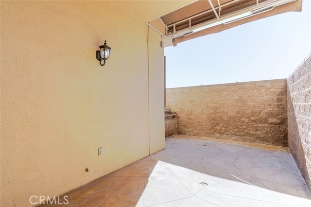 Detail Gallery Image 24 of 30 For 711 E Angeleno Ave #102,  Burbank,  CA 91501 - 3 Beds | 3 Baths