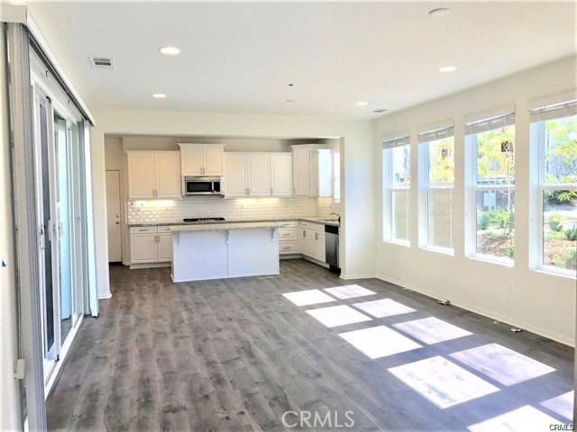 Detail Gallery Image 7 of 28 For 125 Fixie, Irvine,  CA 92618 - 3 Beds | 3 Baths