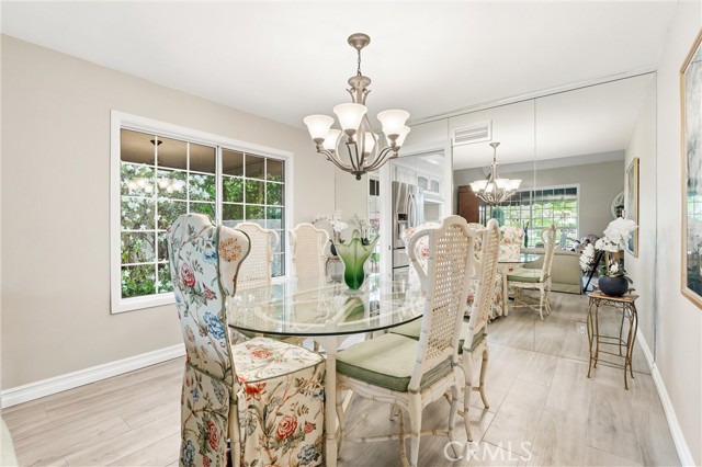 Detail Gallery Image 10 of 45 For 980 S Rutgers Circle, Anaheim Hills,  CA 92807 - 3 Beds | 3 Baths