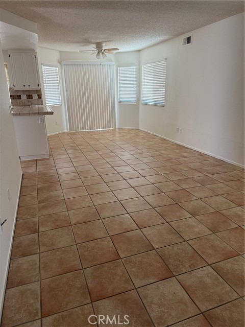 15610 Nectarine Way, Lake Elsinore CA: https://media.crmls.org/medias/91ce0b70-b4bd-4a09-94d5-a3cae28e40c5.jpg